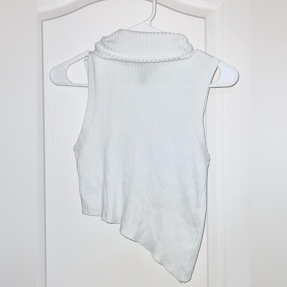 Turtle neck short sleeve top